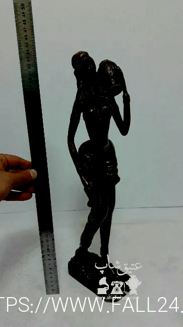 مجسمه برنزی